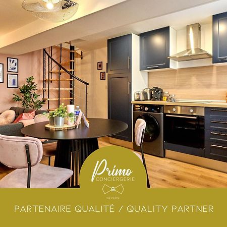 Le Madeleine Chez Les M By Primo C0Nciergerie Apartment Невер Екстериор снимка