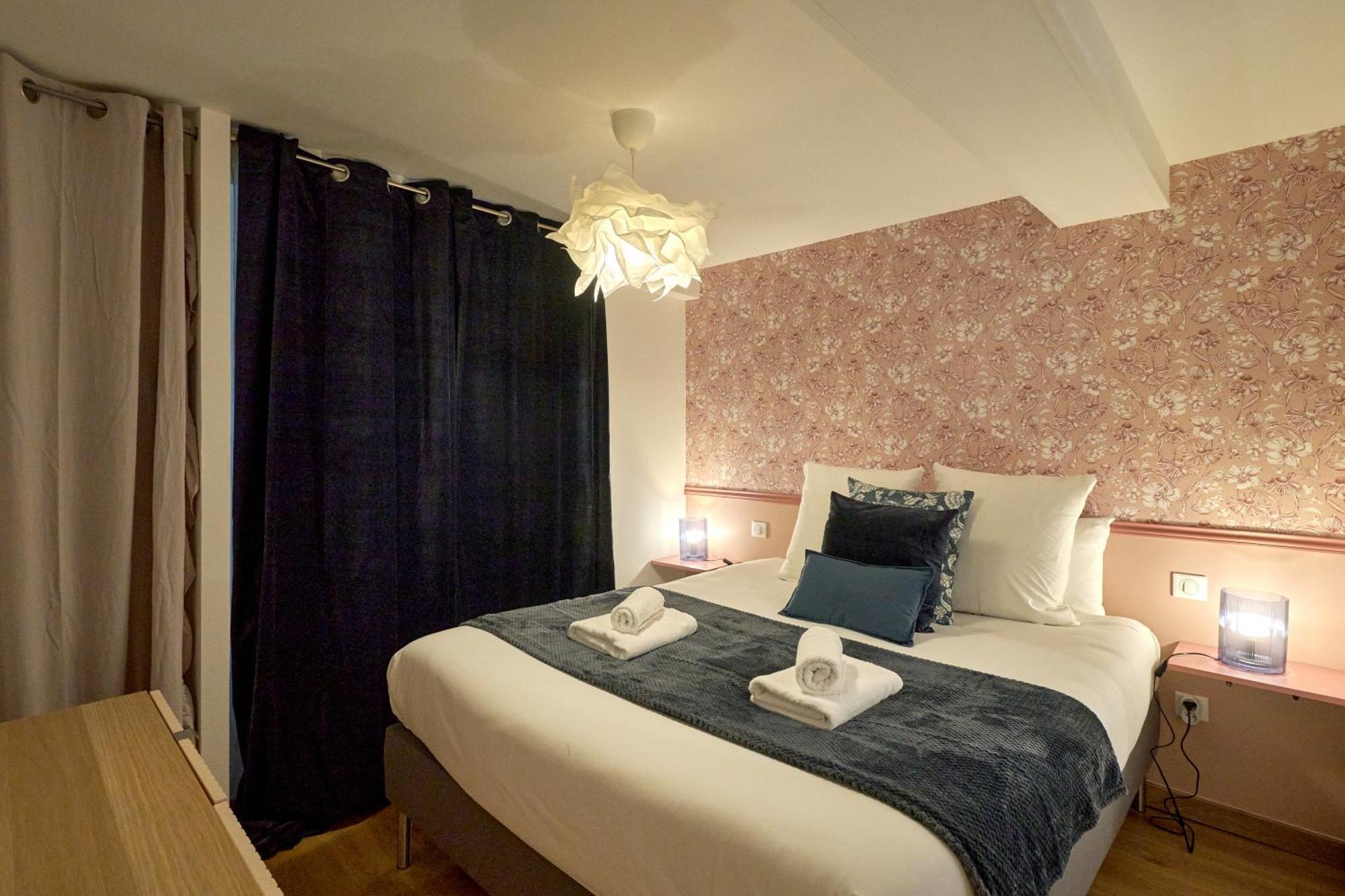 Le Madeleine Chez Les M By Primo C0Nciergerie Apartment Невер Екстериор снимка